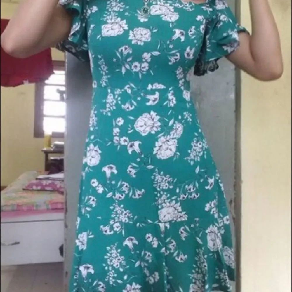 ✨ Flower Print Dress✨ - Picture 5 of 5